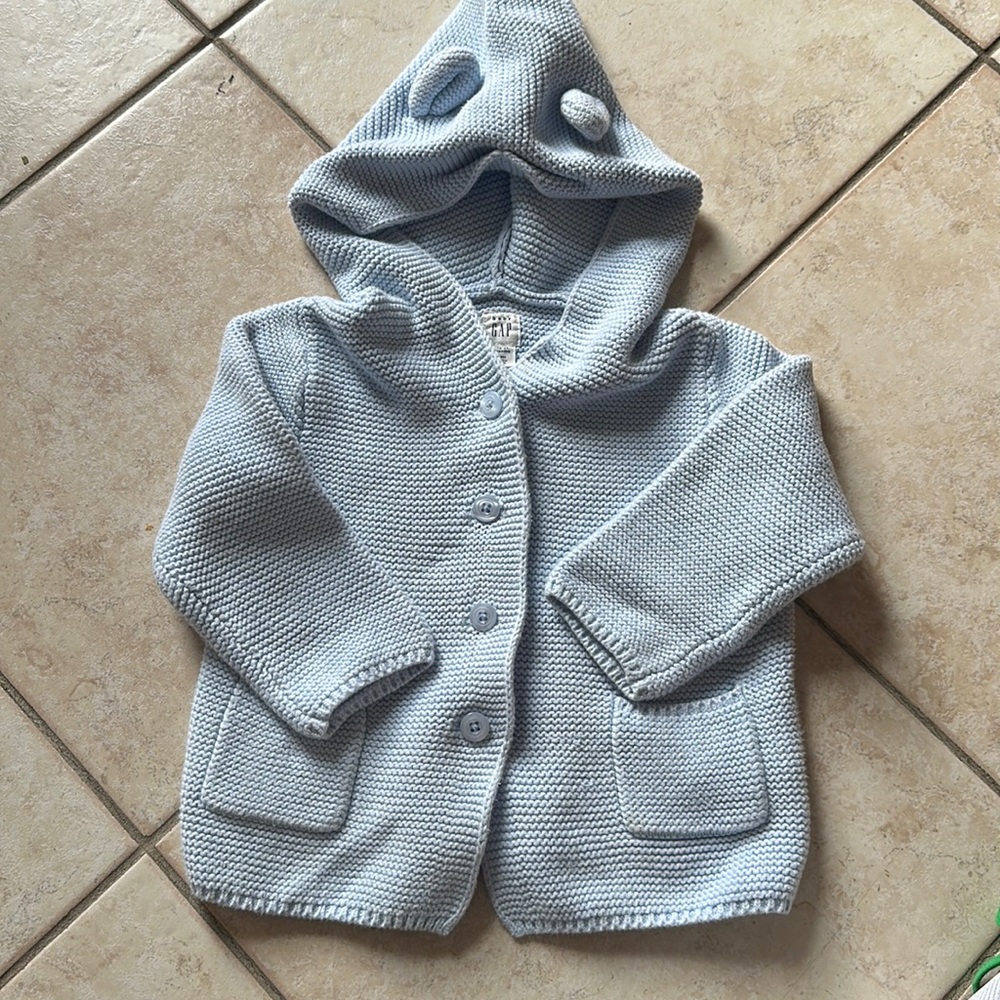 Gap blue sweater